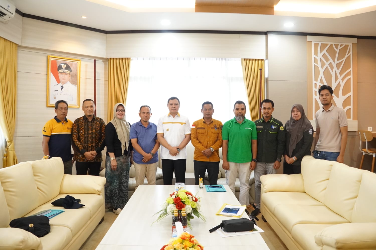 POKJA PKP KABUPATEN PASER AUDIENSI DENGAN BUPATI TERKAIT IMPLEMENTASI STRATEGI SANITASI TAHUN 2023-2028